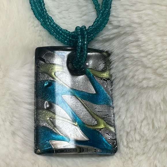 Stone Blue and Sliver Necklace 18” chain - Picture 2 of 4